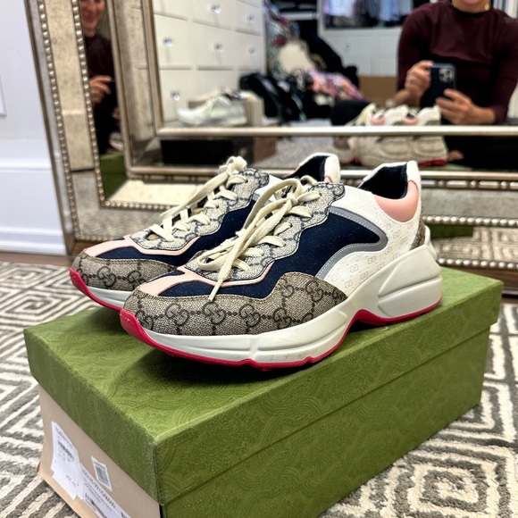 Gucci Women’s Sneaker - Picture 1 of 5